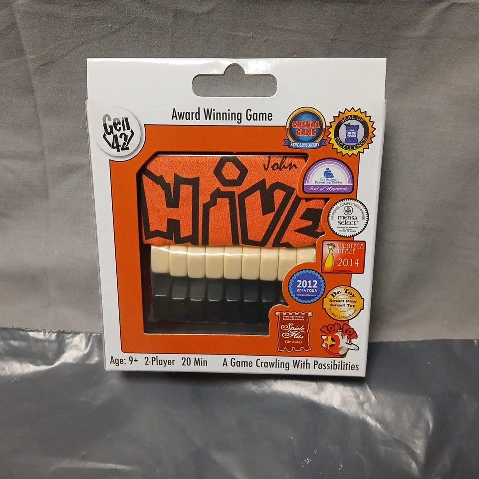 HIVE POCKET BOARD GAME – AWARD-WINNING TRAVEL STRATEGY (TRAVEL EDITION)