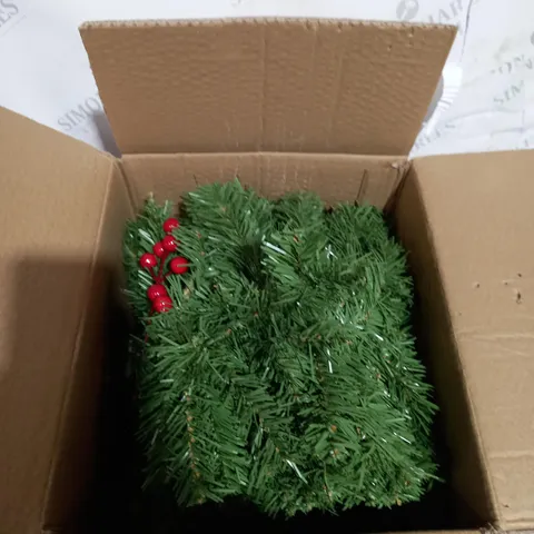 BOXED SYNTHETIC PLANT AND BERRY DECORATION
