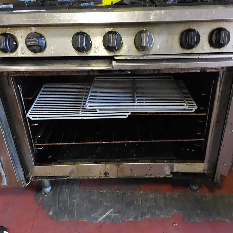 FALCON DOMINATOR G2107 NATURAL GAS 6 BURNER COMMERCIAL COOKING UNIT 