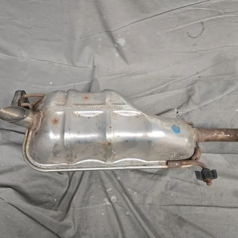 USED KIA CAR EXHAUST – RUSTY