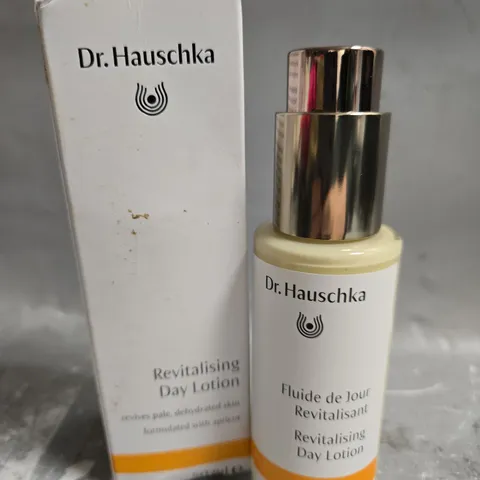 BOXED DR. HAUSCHKA LADIES REVITALISING DAY LOTION 50ML 