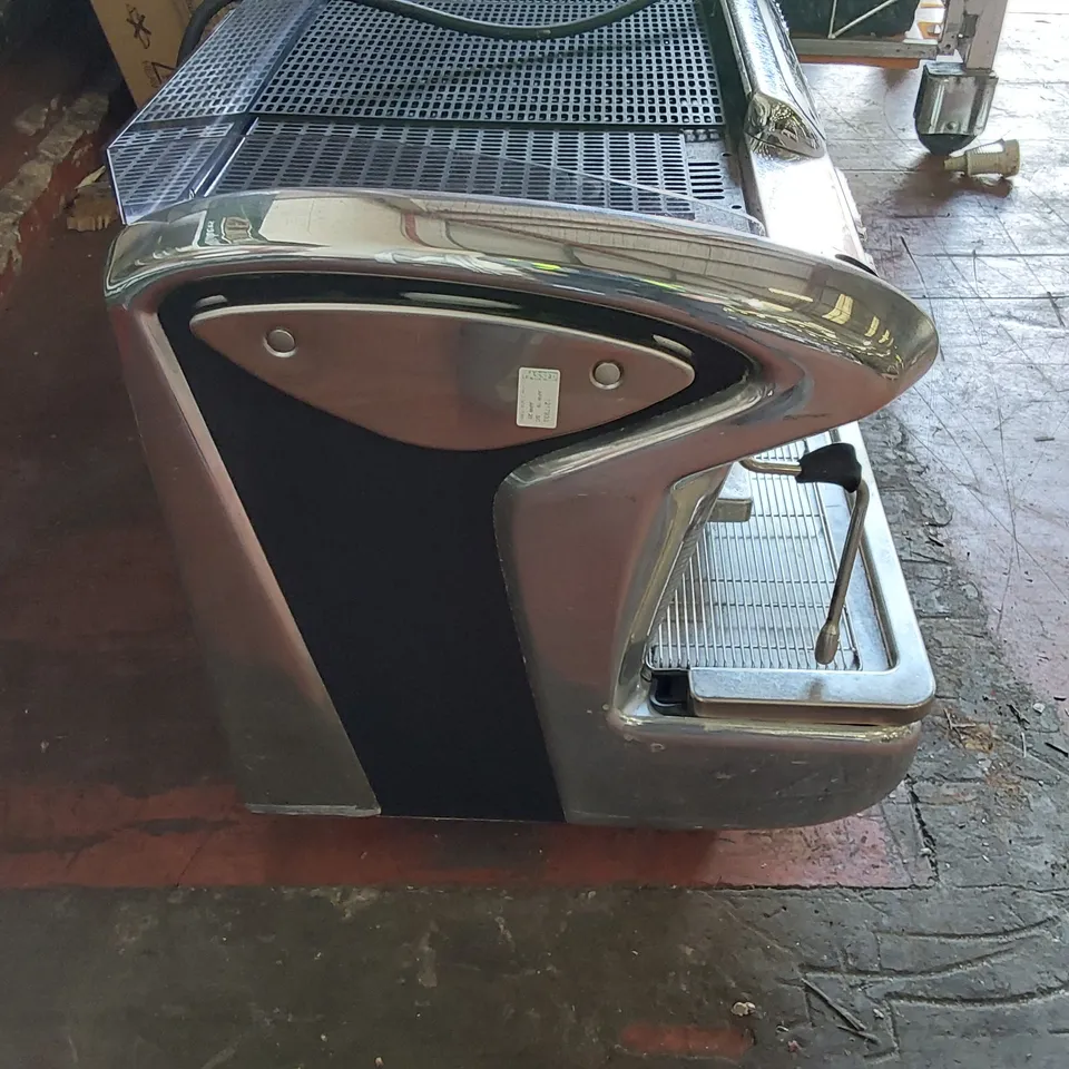 FAEMA EMBLEMA 3 GROUP ESPRESSO MACHINE