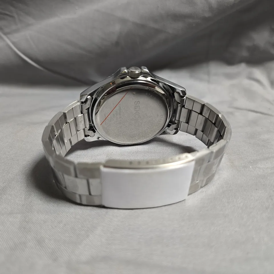 SEKONDA STAINLESS STEEL WRISTWATCH WITH DATE, 50M WATER RESISTANT – BOXED