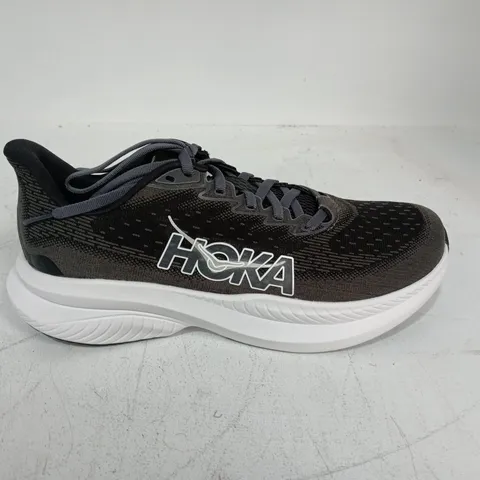 HOKA MACH 6 MEN'S RUNNING SHOES – UK 7, BLACK/WHITE