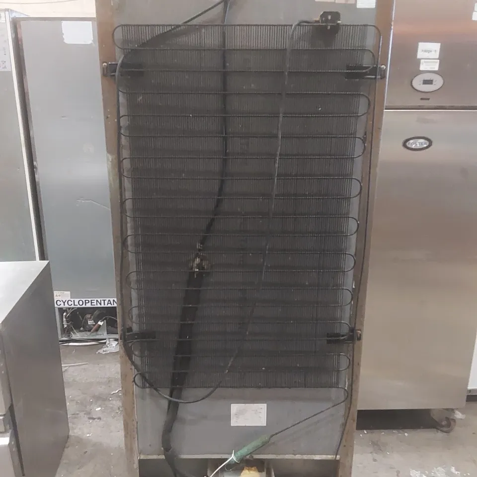 ELECTROLUX R04PVF4 COMMERCIAL UPRIGHT REFRIGERATOR