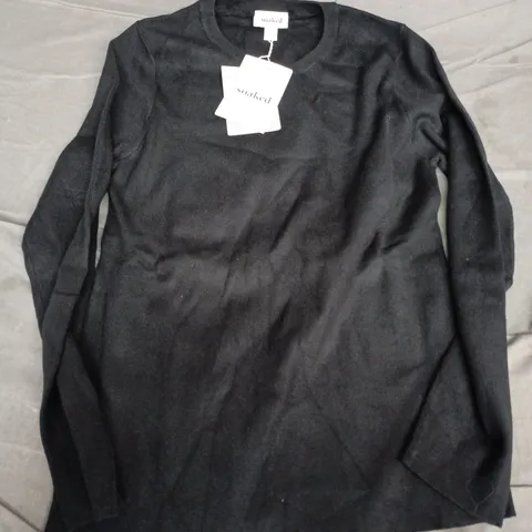 SOAKED BLACK PULLOVER – SIZE XL