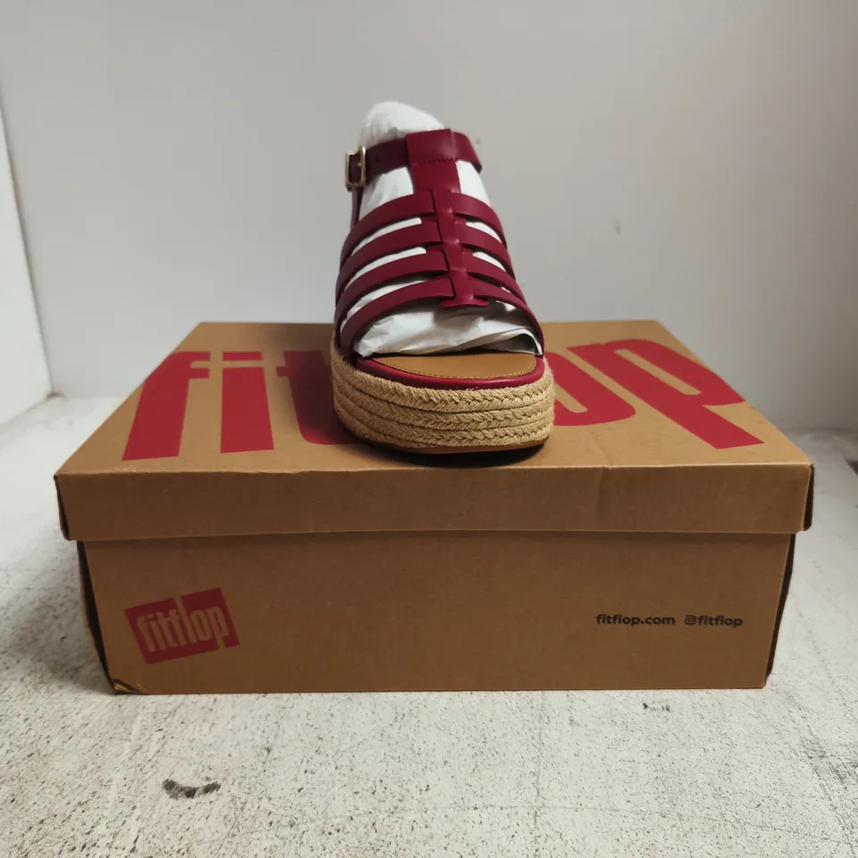 BOXED PAIR OF FITFLOP PLATFFORMS ESPADR LEATHER FISHERMAN WEDGE SANDALS IN BURNT BERRY SIZE UK 7