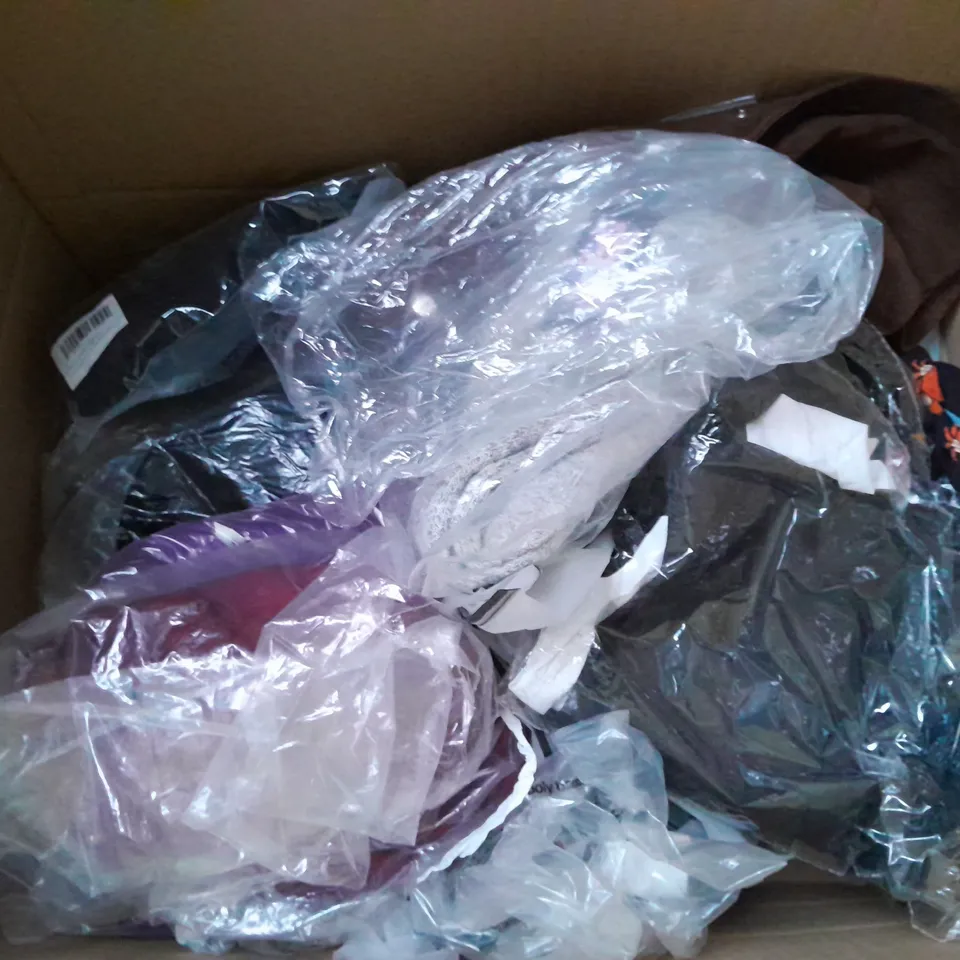 LARGE BOX OF ASSORTED CLOTHING ITEMS IN VARIOUS STYLES, COLOURS AND SIZES