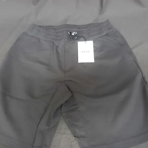 ARNE INTERLOCK RELAXED FIT SHORTS IN GREY - S