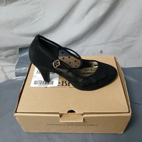 JOE BROWNS CLARA MARY JANE SHOES BLACK SIZE 5