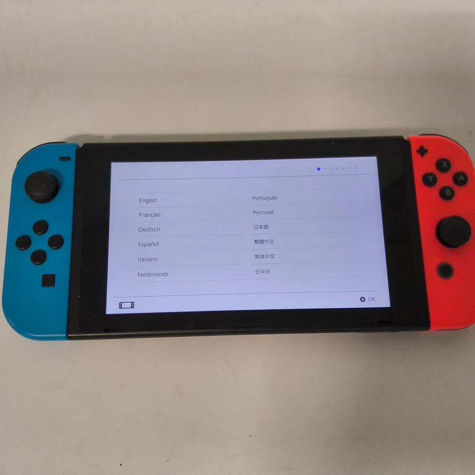 UNBOXED NINTENDO SWITCH HAC-001 HANDHELD GAMING CONSOLE