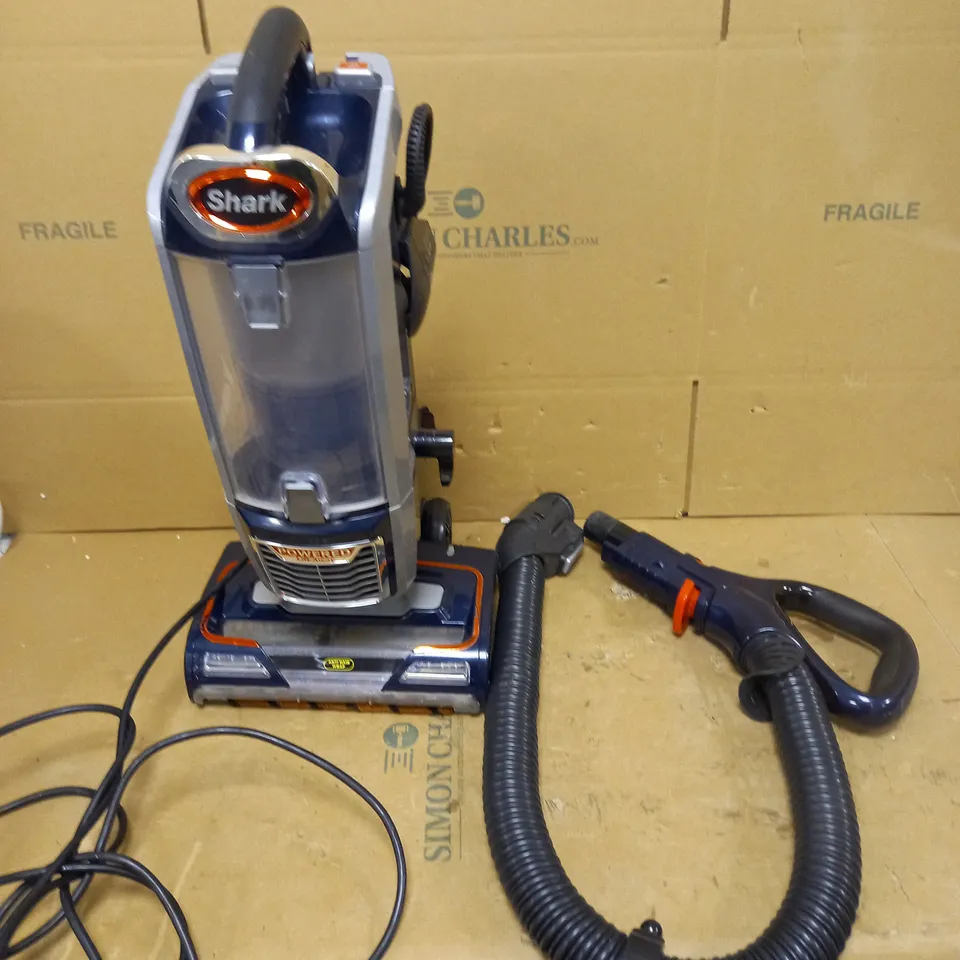 SHARK UPRIGHT VACUUM CLEANER