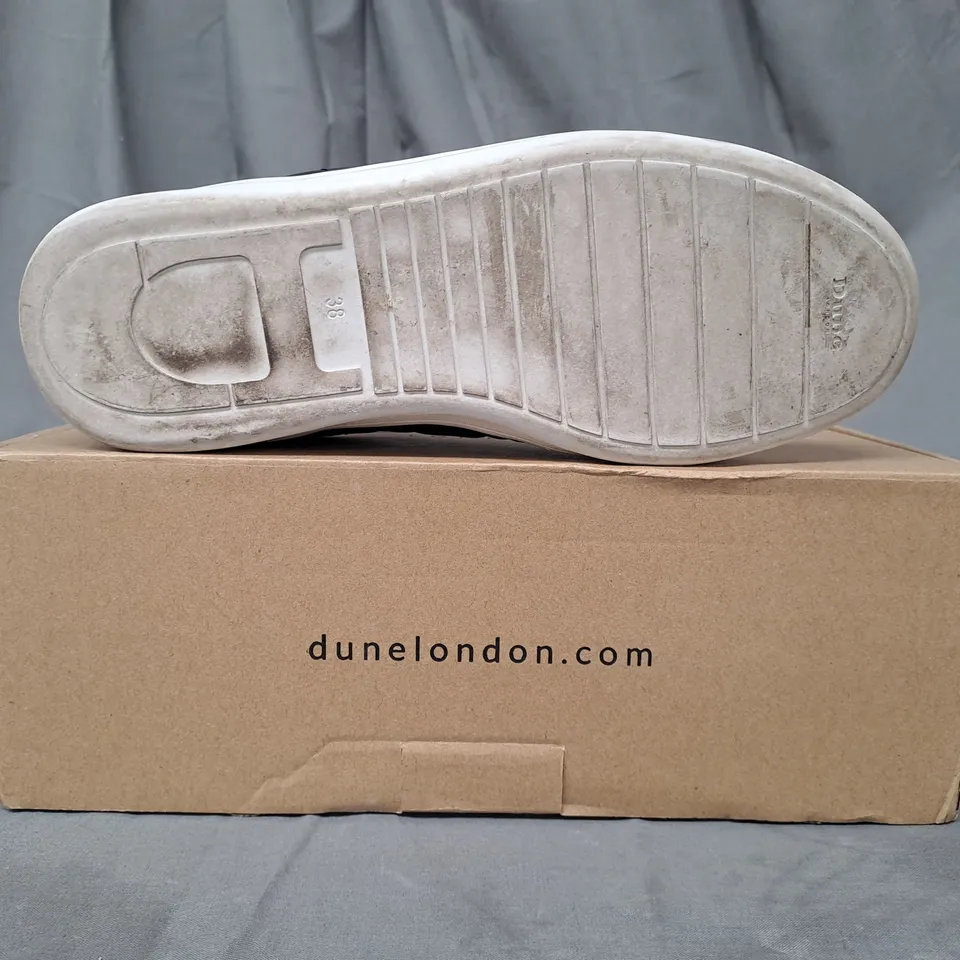 BOXED PAIR OF DUNE LONDON QUILTED LEATHER TRAINERS IN BLACK SIZE 5