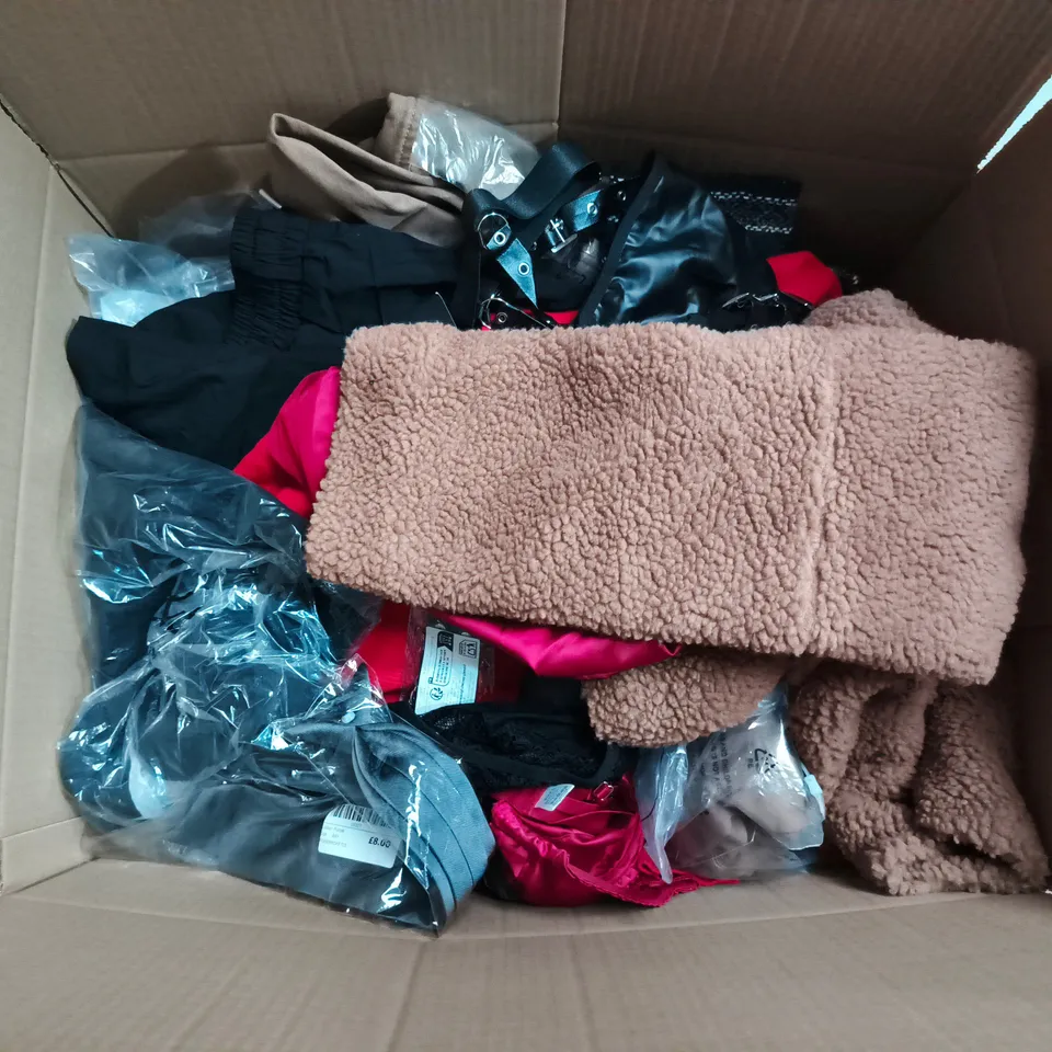 LARGE BOX OF APPROXIMATELY 25 ASSORTED CLOTHING ITEMS IN VARIOUS COLOURS, STYLES AND SIZES - COLLECTION ONLY