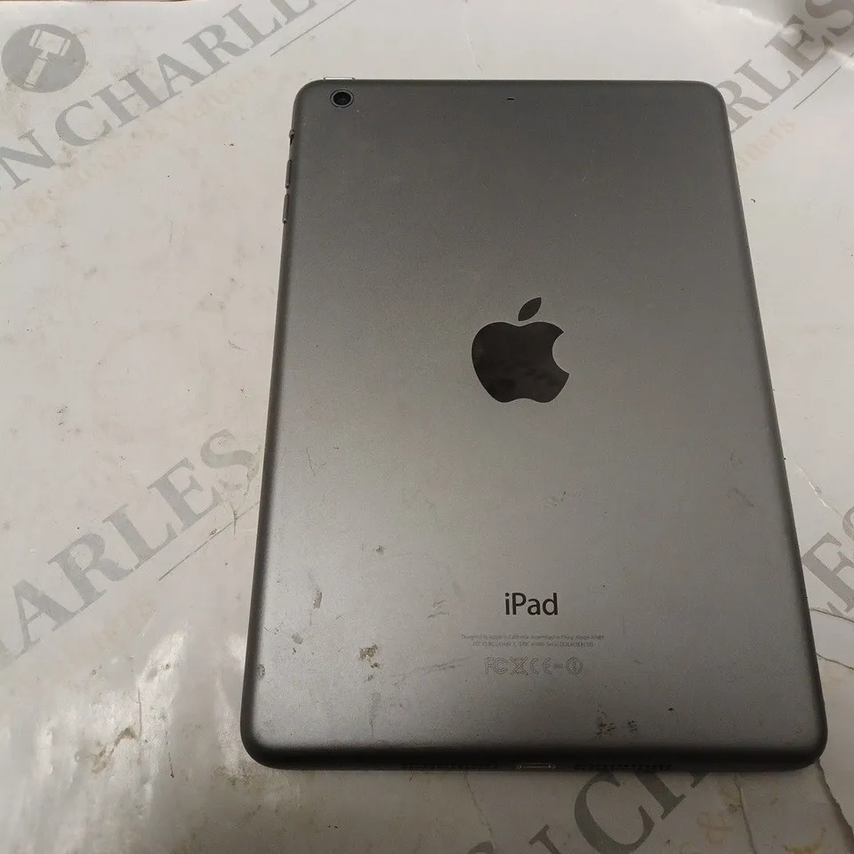 APPLE IPAD MINI 2 A1489 SILVER