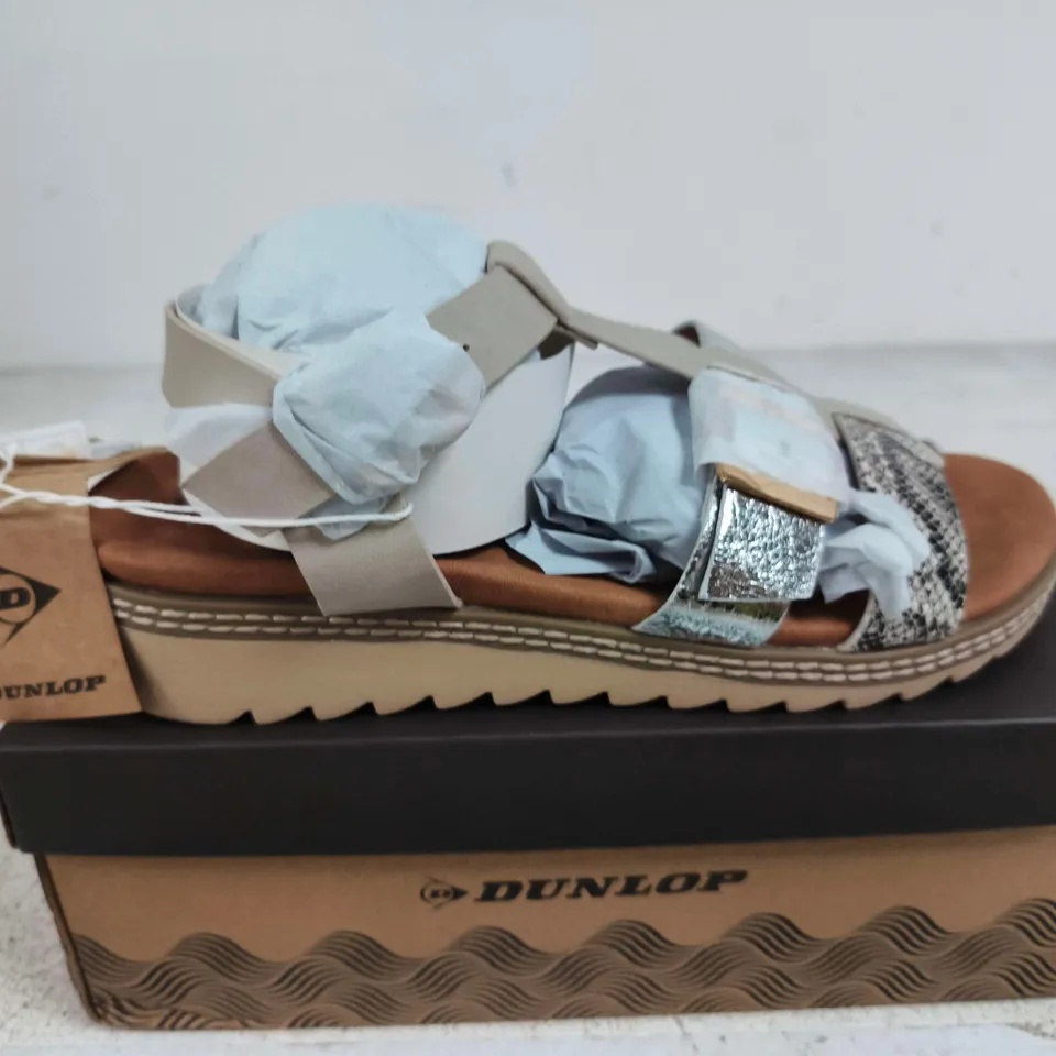 DUNLOP WOMEN'S STRAPPY PLATFORM SANDALS – UK SIZE 4