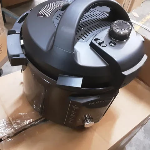 INSTANT BRANDS AF8 PRO CRISP AIR FRYER