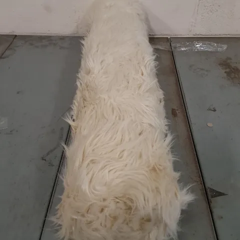 BRAND NEW PACO HOME CREAM SOFT SHAGGY RUG SIZE UNSPECIFIED