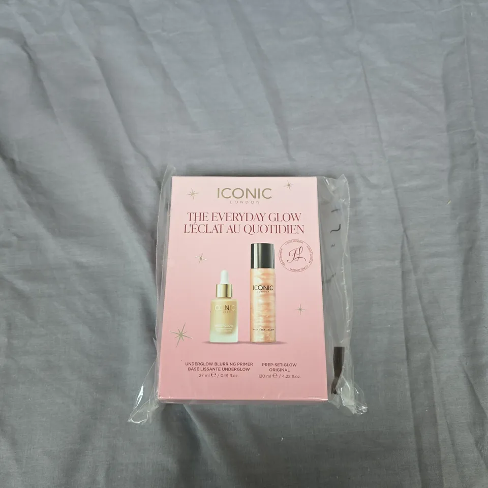 ICONIC LONDON THE EVERYDAY GLOW SET – UNDERGLOW BLURRING PRIMER & PREP-SET-GLOW