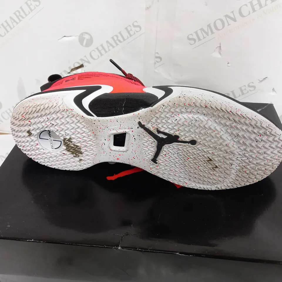 BOXED PAIR OF NIKE AIR JORDAN SPORTS SHOES IN RED - UK SIZE 12