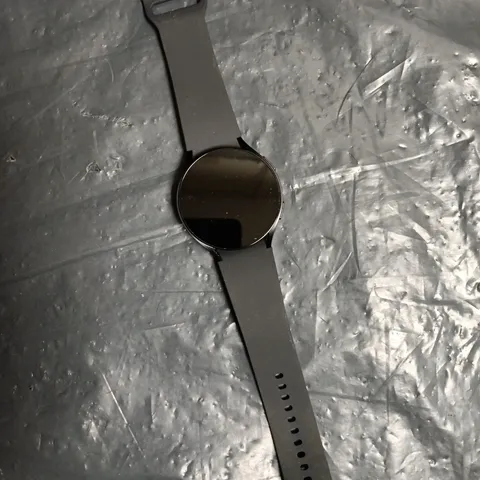 SAMSUNG GALAXY WATCH 6 