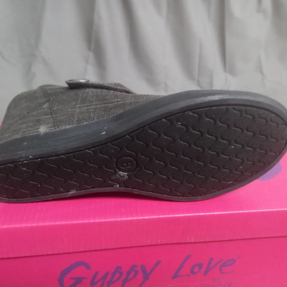BOX OF APPROXIMATELY 10 BLACK  GUPPY LOVE BY BLOWFISH SHOES IN VARIOUS SIZES 