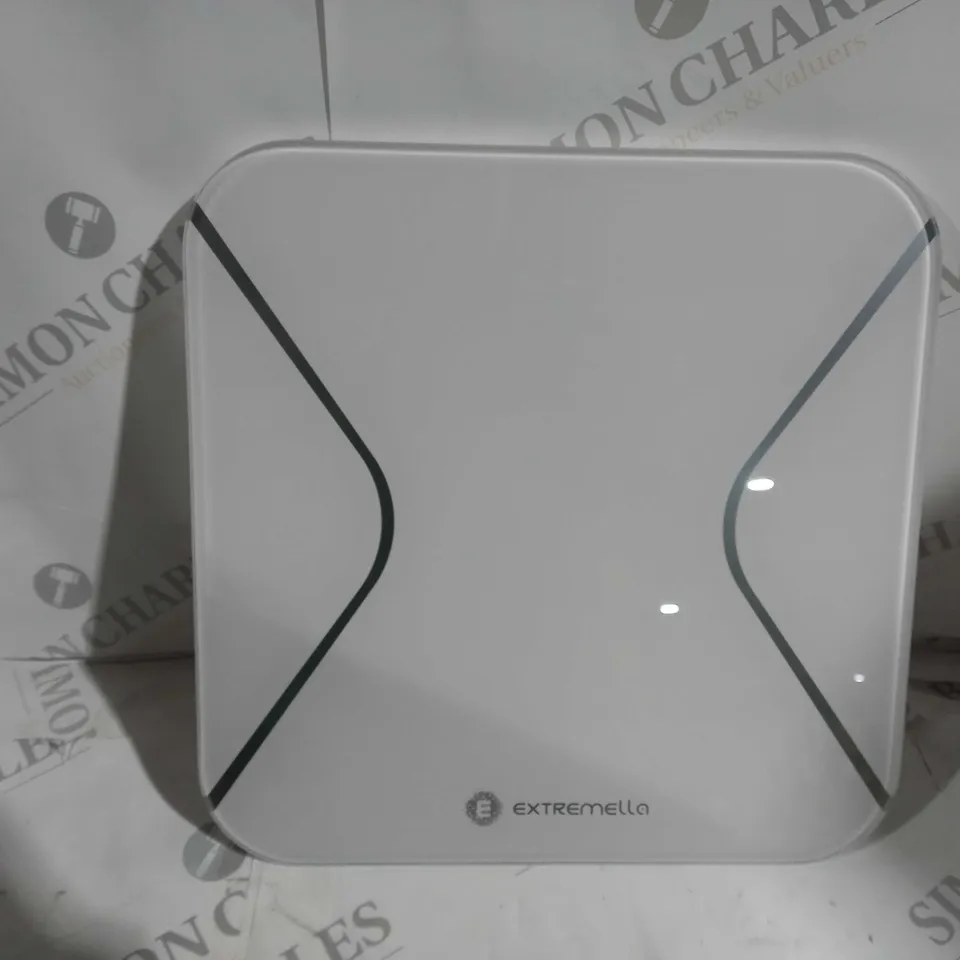 BOXED EXTREMELLA BATHROOM SCALE