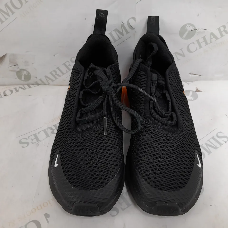 PAIR OF NIKE AIR70 TRAINERS IN BLACK/ORANGE - KIDS UK 2