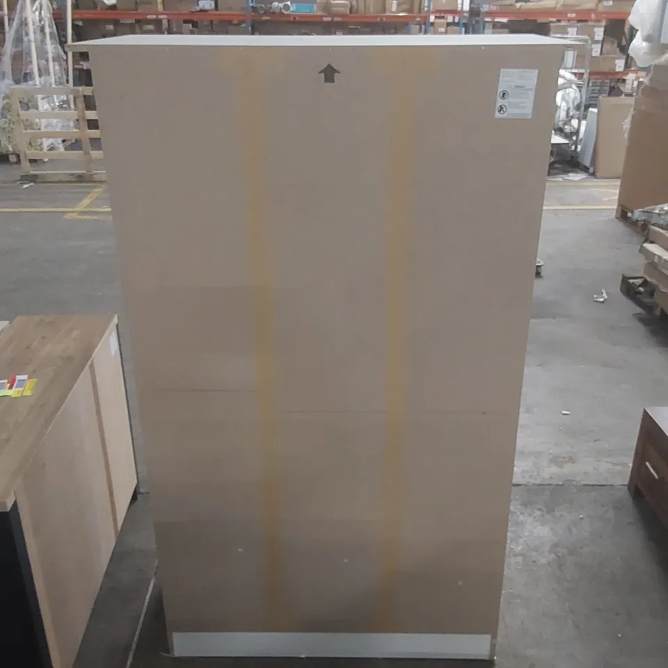 LIMESTONE 3 DOOR MANUFACTURED WOOD WARDROBE