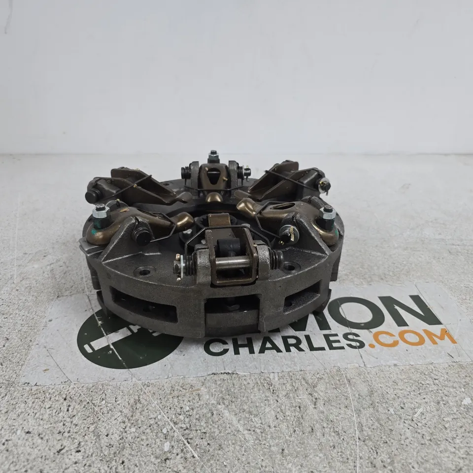 HEAVY-DUTY VEHICLE DUAL CLUTCH PRESSURE PLATE ASSEMBLY