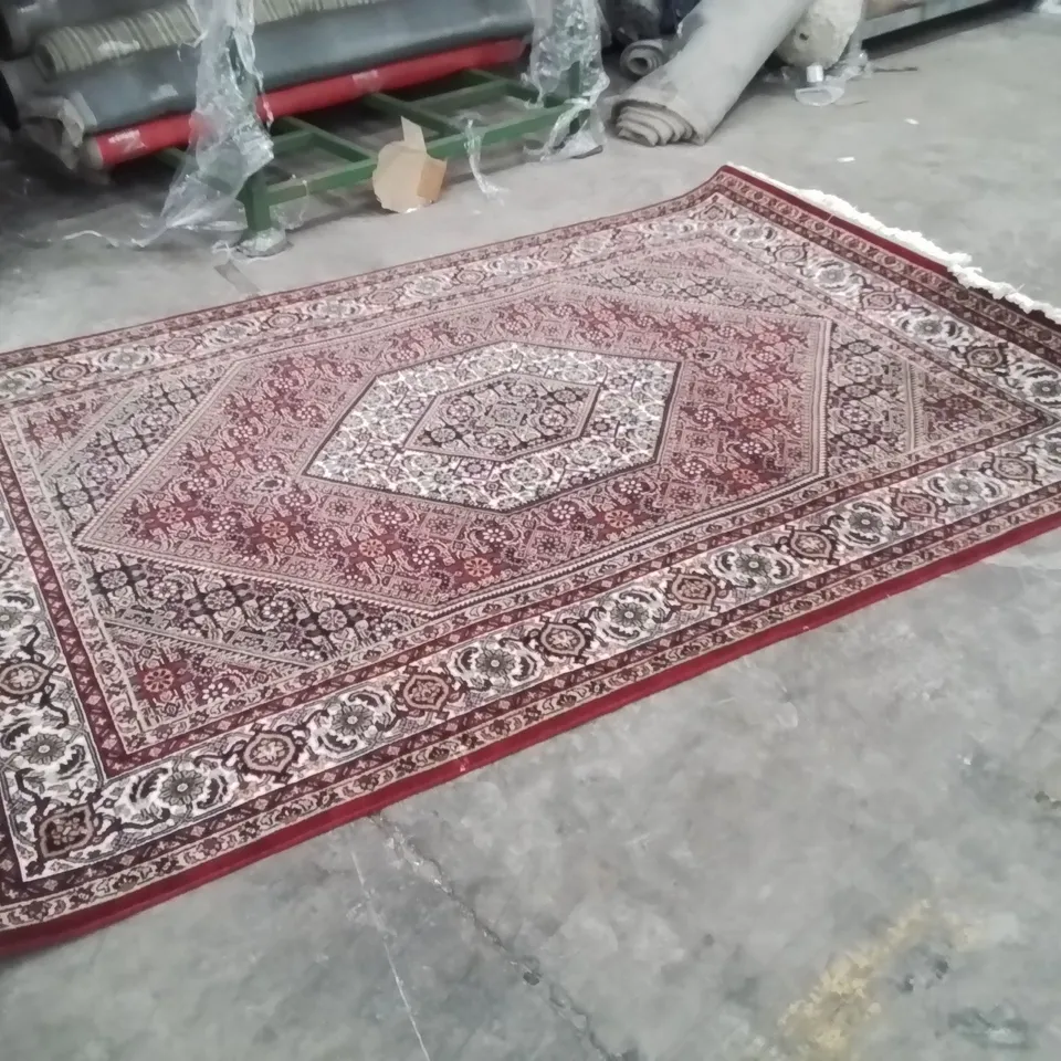 QUALITY DESIGNER AREA RUG - APPROXIMATELY 230X160CM