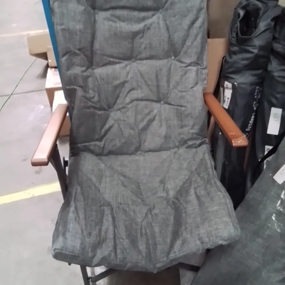 BAGGED VOYAGER CAMPING CHAIR