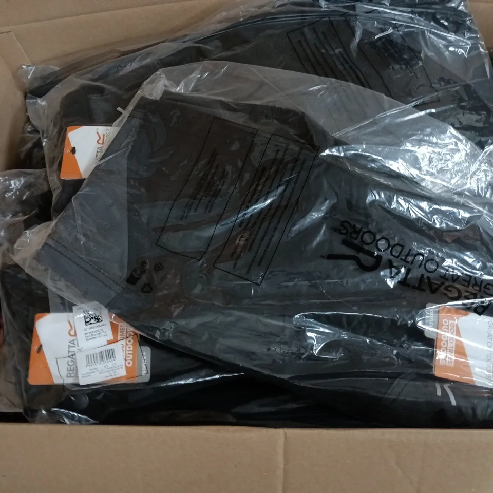 APPROXIMATELY 29 BRAND NEW REGATTA BOYS TECH MOUNTAIN TROUSERS IN BLACK/ASH - 10-11YRS