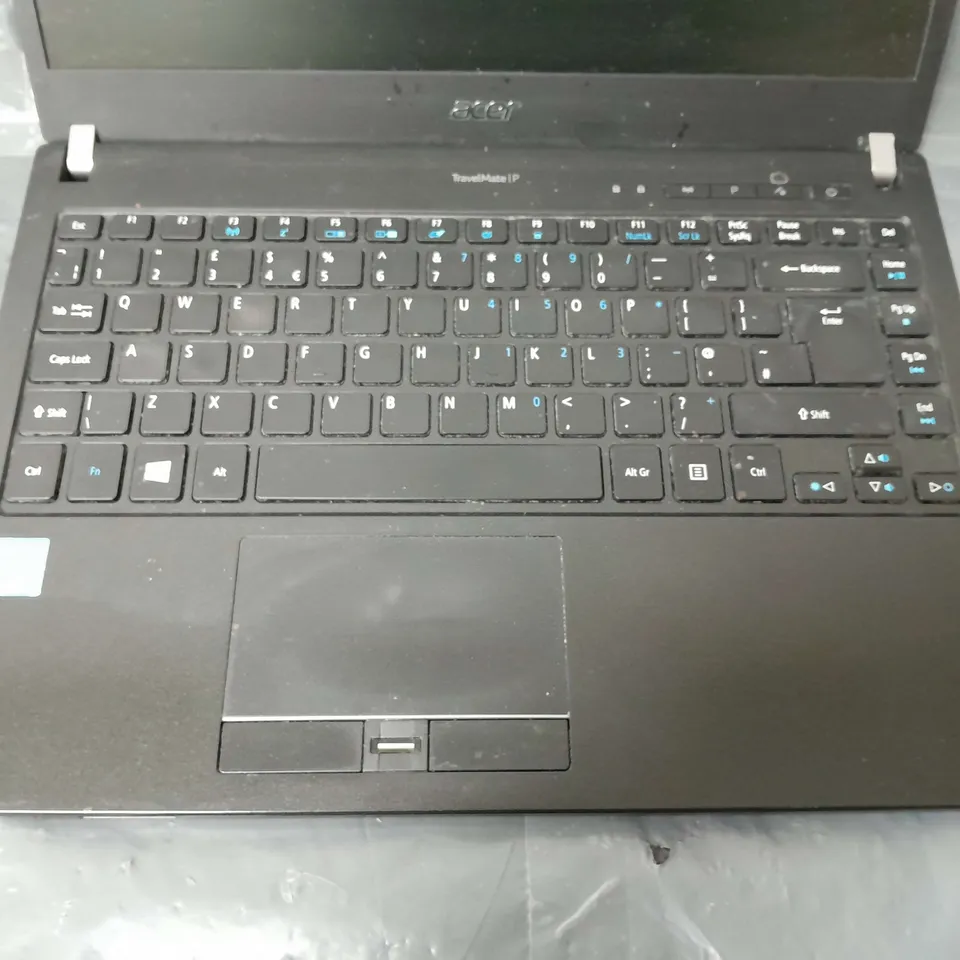 ACER TRAVEL P648-M