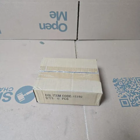 BOX OF GISELA GRAHAM SMALL SNAIL DECORATIONS 