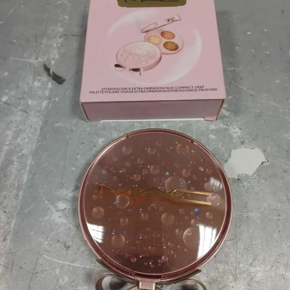 BOXED MAC EFFERVESCENCE EXTRA DIMENSION FACE COMPACT DEEP 