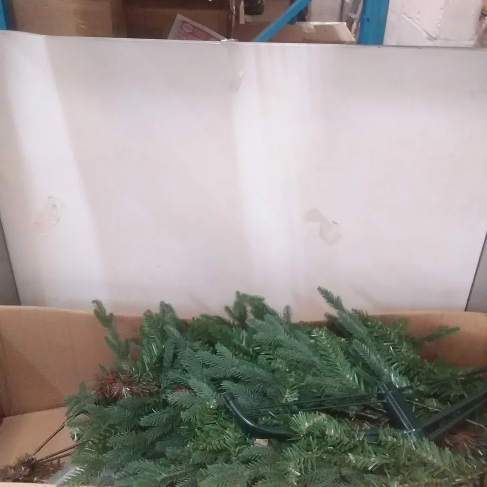 BOXED 6FT CASHMERE TIPS CHRISTMAS TREE COLLECTION ONLY RRP £99.99