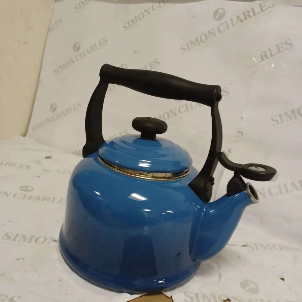BLUE HOB KETTLE 