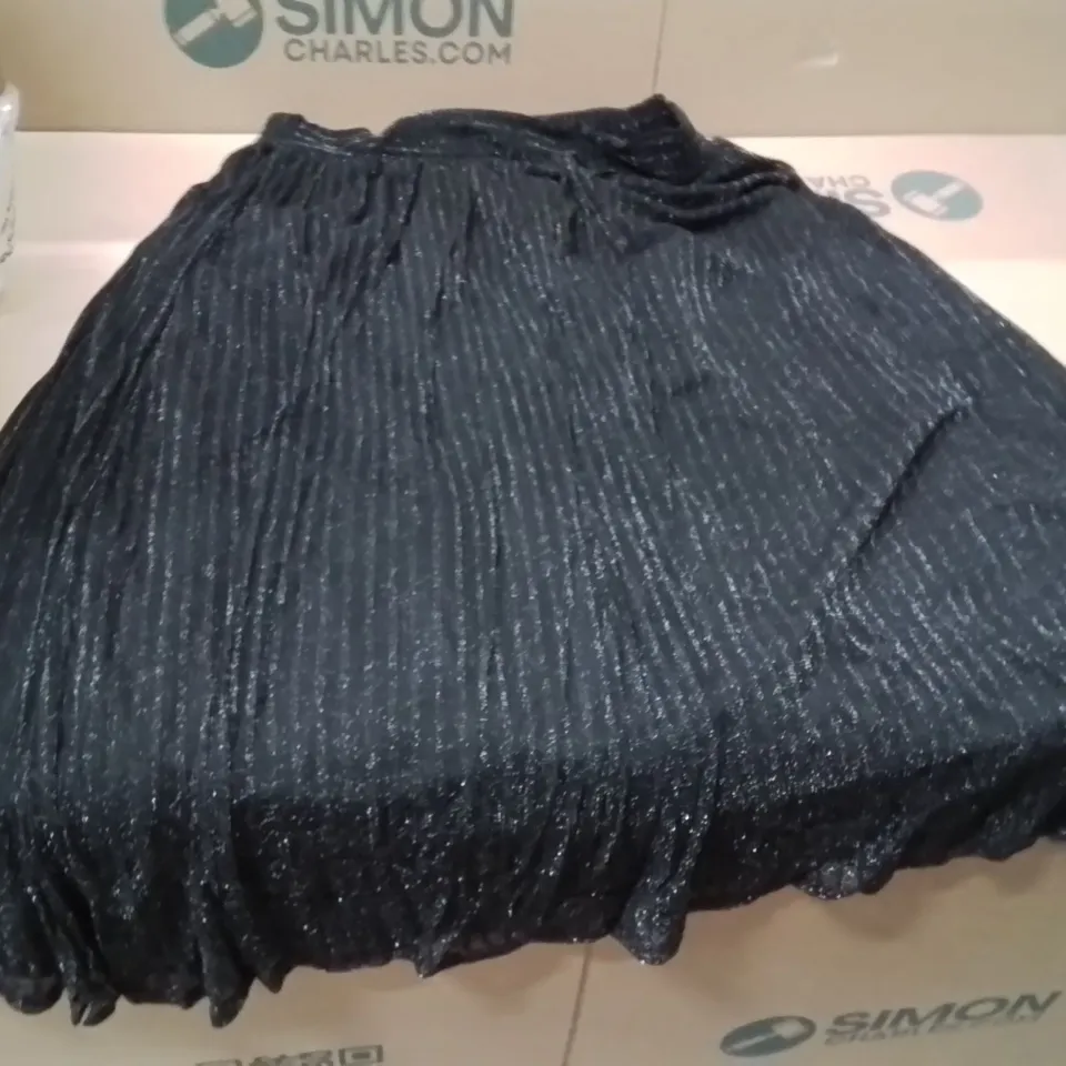 BOXED BRAND NEW APPROXIMATELY 9 JD WILLIAMS GLITTER MAXI SKIRT BLACK SIZE 20