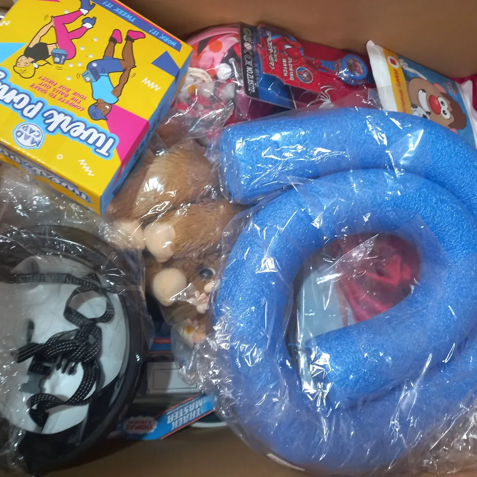 BOX OF APPROXIMATELY 20 ASSORTED TOYS AND GAMES TO INCLUDE SPIDER-MAN GLOWING WATCH, TWERK PONG GAME, MR POTATO HEAD HAPPY READERS, ETC