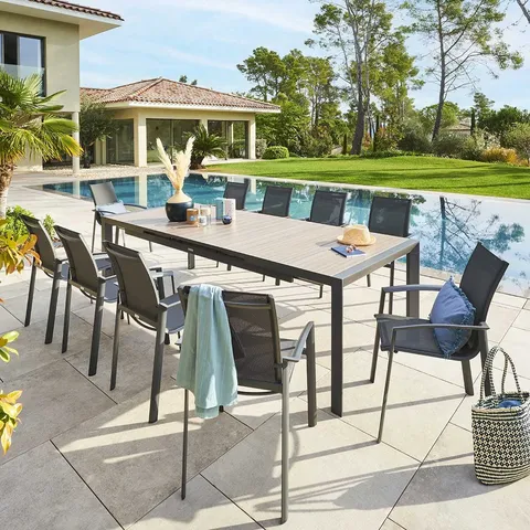 BOXED EXTENDABLE GARDEN TABLE EVASION WOOD EFFECT, RYE & GRAPHITE GREY