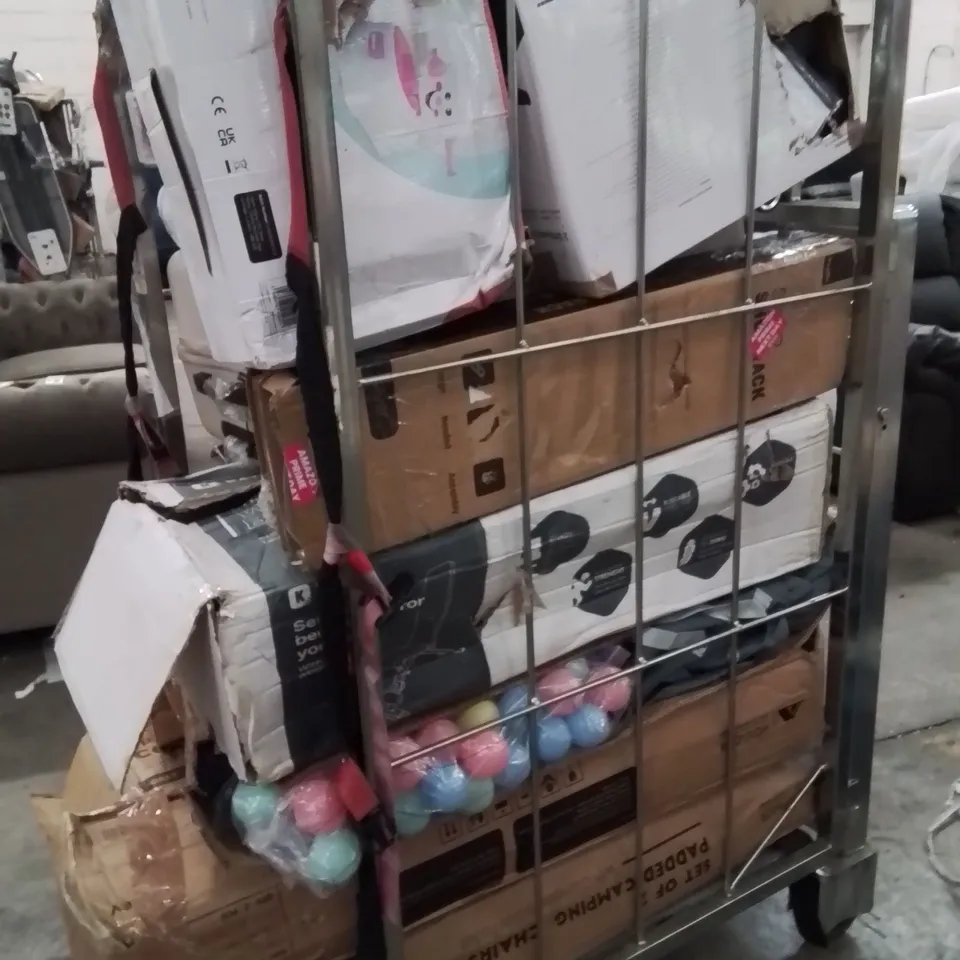 CAGE OF ASSORTED HOUSEHOLD GOODS AND PRODUCTS TO INCLUDE;CAMPING CHAIRS,SUITCASE,PLAYPEN,ADJUSTABLE WEIGHT BENCH,CORDLESS VACUUM CLEANER 