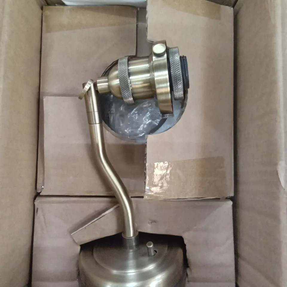 PUCKETT LIGHT DIMMABLE BARN LIGHT IN BRONZE