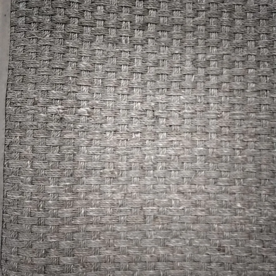 DELAPENA NATURAL/BIEGE RUG APPROXIMATELY 180X125CM 