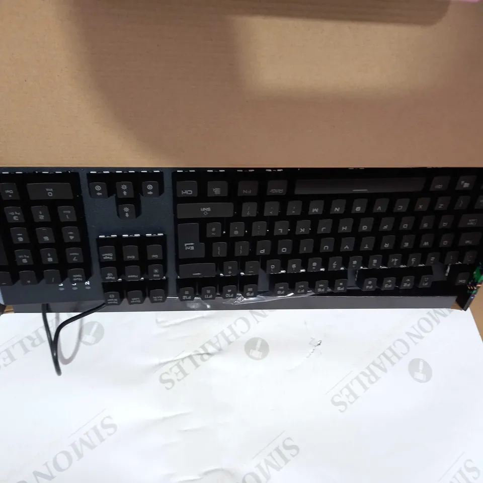 MECHANICAL GAMING KEYBOARD