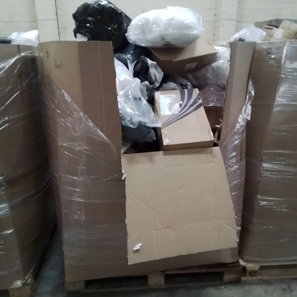 PALLET OF ASSORTED BEDROOM AND COMFORT BASED PRODUCTS TO INCLUDE; PILLOWS, SUPPORT SEAT CUSHIONS AND SIMILARLY RELATED GOODS