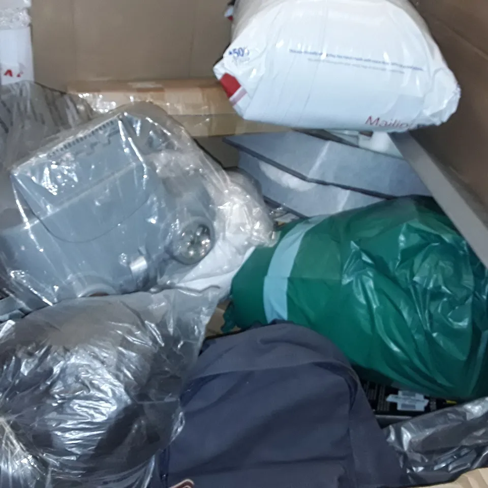 PALLET OF ASSORTED HOUSEHOLD ITEMS TO INCLUDE LED SPIRAL PANEL, ROTARY DEHUMIDIFIER AND PLASTIC FOOD STORAGE