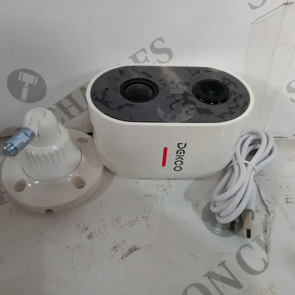 BOXED DECKO RECHARGEABLE BATTERY POWERED SECURITY CAMERA