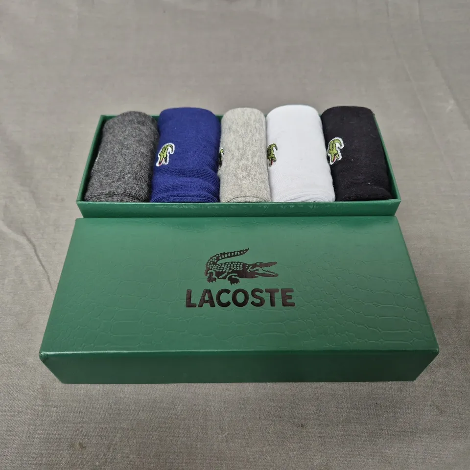 BOXED LACOSTE CREW SOCKS - X5 PAIRS 