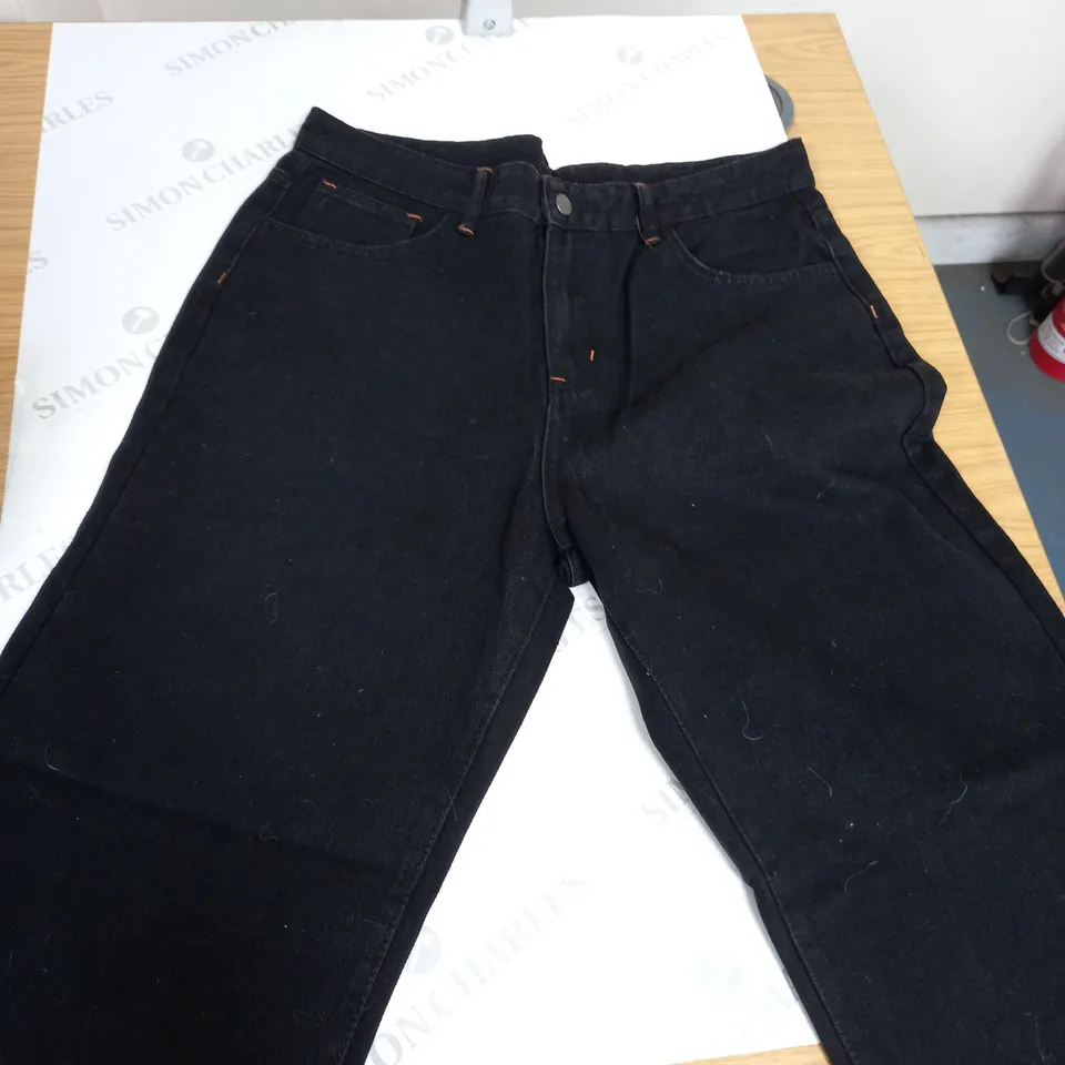 UNBRANDED GRAPHIC BLACK DEMIN JEANS - SIZE UNSPECIFIED 